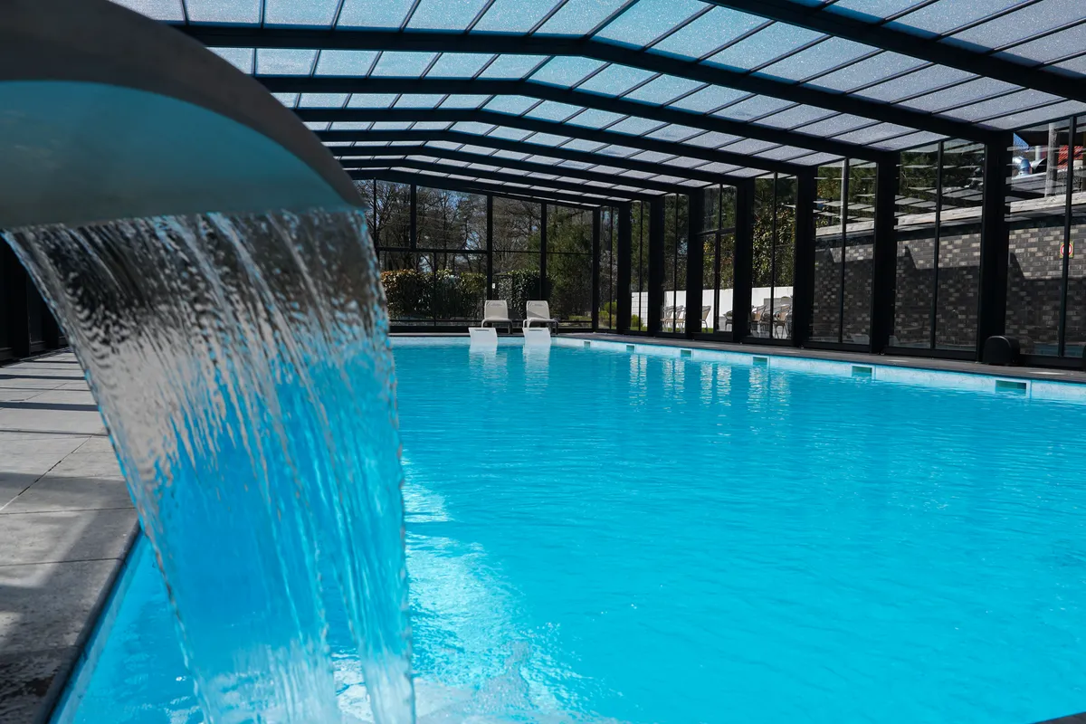 Overdekt zwembad op vakantiepark De Rimboe & De Woeste Hoogte