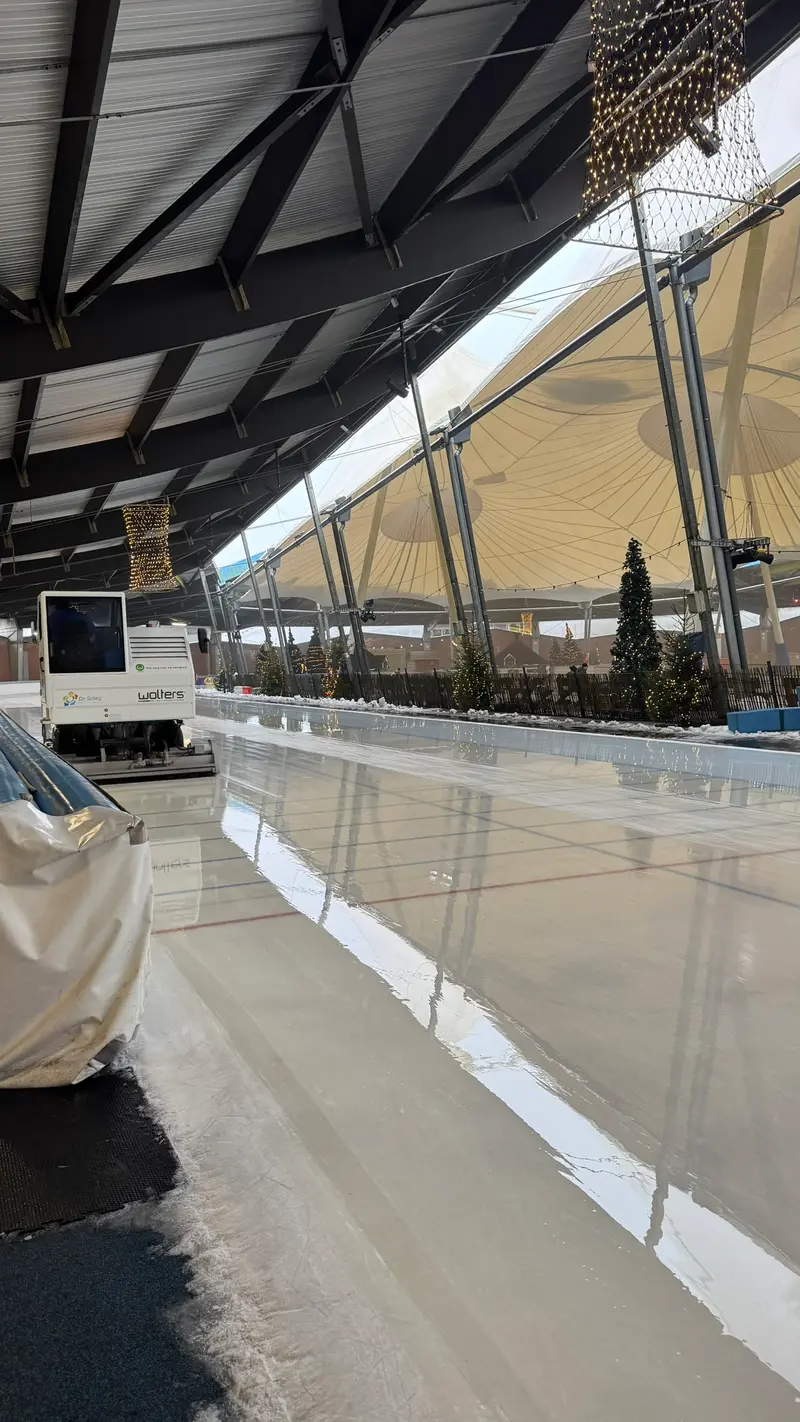 Middagje schaatsen bij De Scheg in Deventer met het gezin